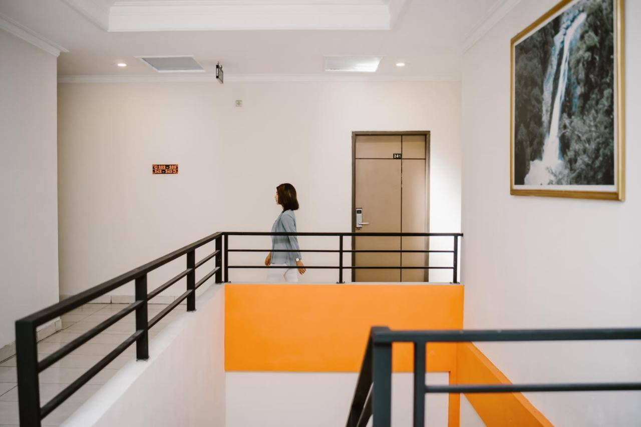 Votel Hotel טולונגאגונג מראה חיצוני תמונה